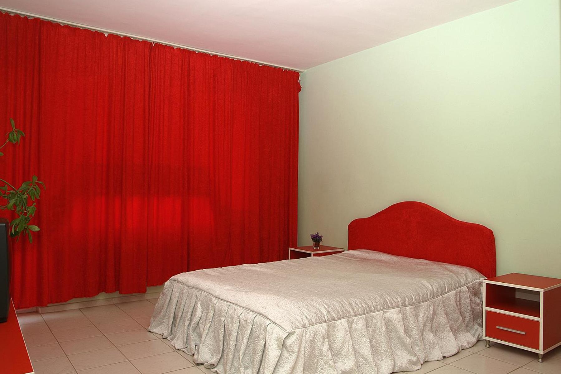 Hotel Kamelia Warna Exterior foto